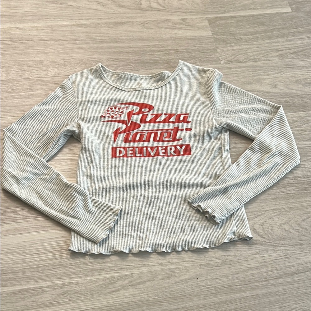 Gray Long Sleeve Pizza Planet Top